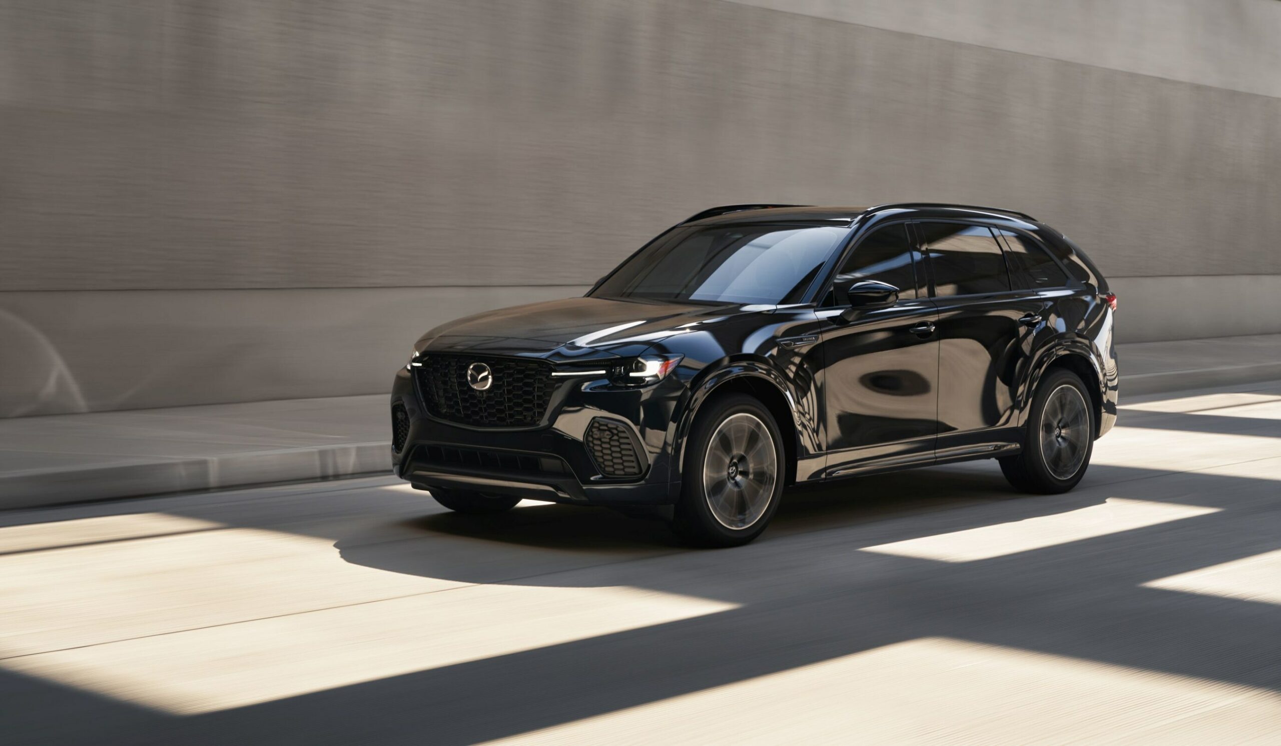 Mazda dévoile son nouveau CX-70 2025